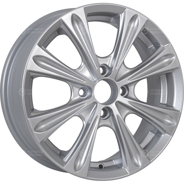 Колесный диск Tech Line 526  5.5xR15 4x100 ET46 DIA54.1 серебристый